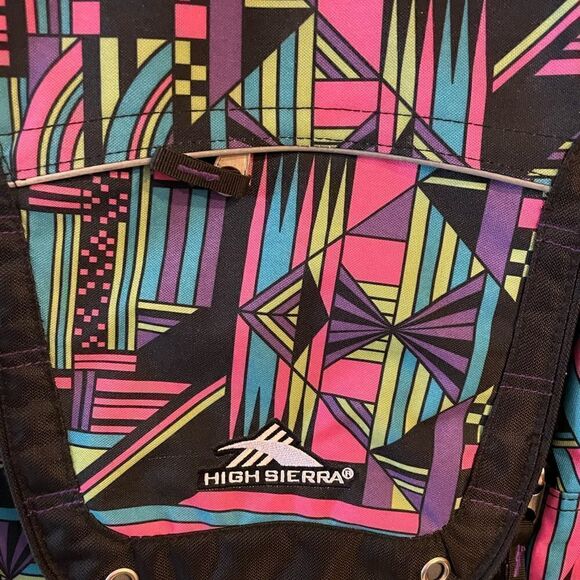High Sierra 80’s Themed Vintage Backpack - Picture 9 of 16